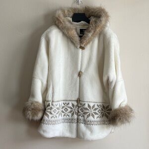 Alpine Studio White/off white Faux Fur Hooded Coat with Pattern Large